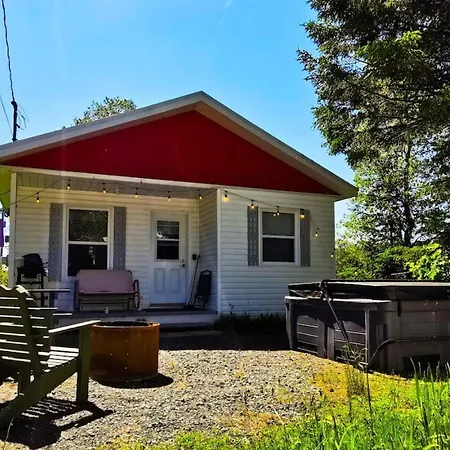 Les Refuges Des Monts Villa Saint-Tite-des-Caps Exterior photo