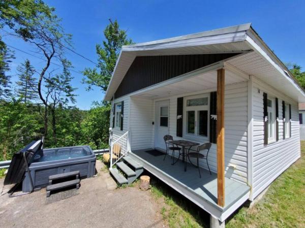Les Refuges Des Monts